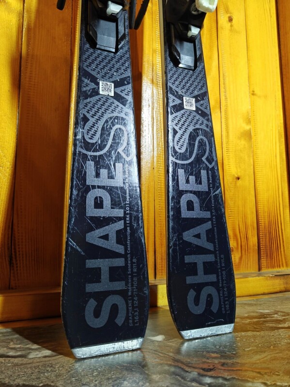 LYŽE HEAD SHAPE SX BLACK EDITION 163CM